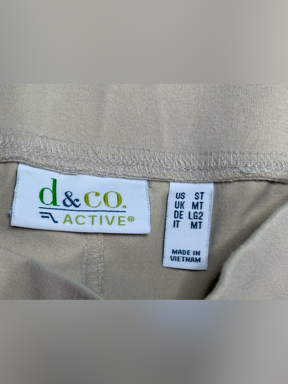 D&Co Active Capris - Picture 4 of 4